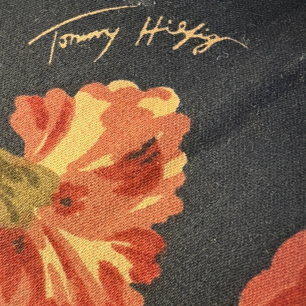 Vtg Tommy Hilfiger Navy Fliral Throw Pillow 18